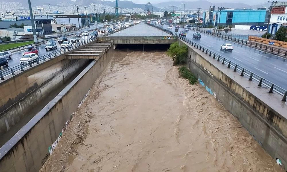 Κακοκαιρία "Μπάλλος": Κλειστό αύριο το Δημόσιο-Απαγόρευση κυκλοφορίας σε Κηφισό και παραλιακή από τη 1 έως τις 8 το πρωί